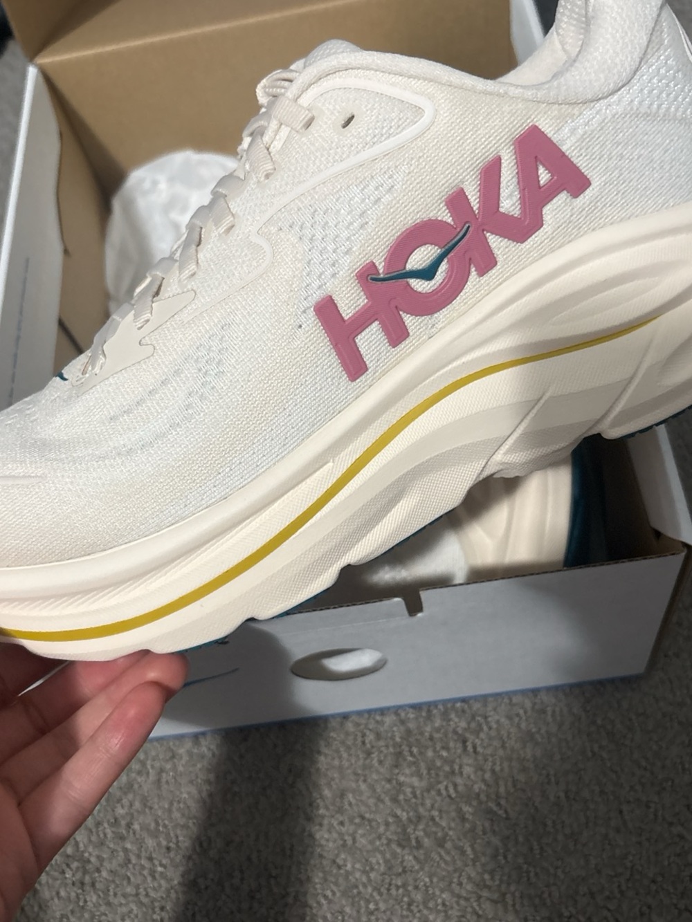 BRAND NEW Women’s HOKA Clifton 10 Birch/Alabaster Size 9